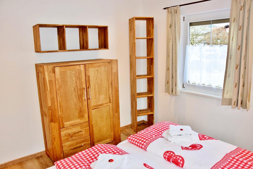 Tennladen Apartments Niederau Ruang foto