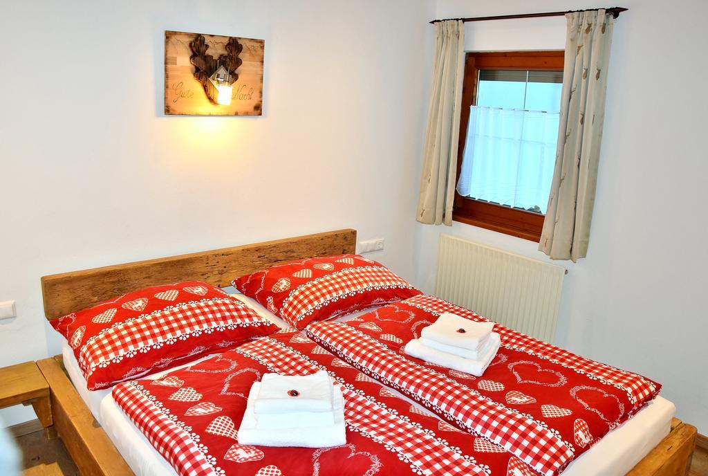Tennladen Apartments Niederau Ruang foto