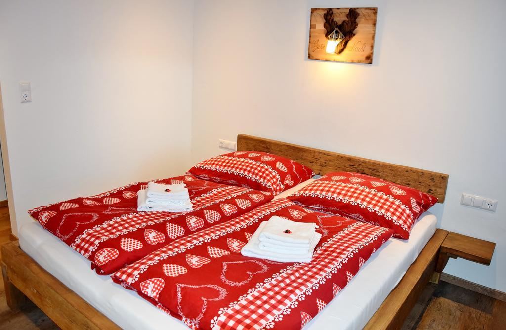 Tennladen Apartments Niederau Ruang foto