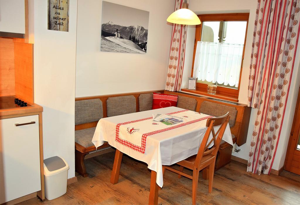 Tennladen Apartments Niederau Bagian luar foto
